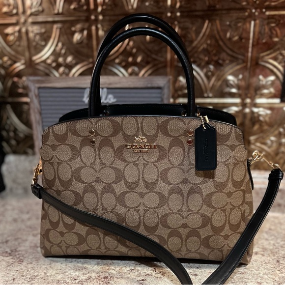 COACH Lillie Carryall in Signature Canvas EUC - Picture 2 of 14